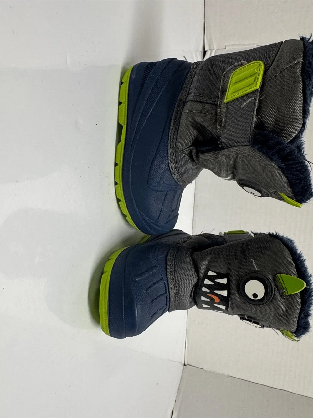 Cat&Jack Kids Monster Winter Boots - Gray & Navy with Lime Accents size 5